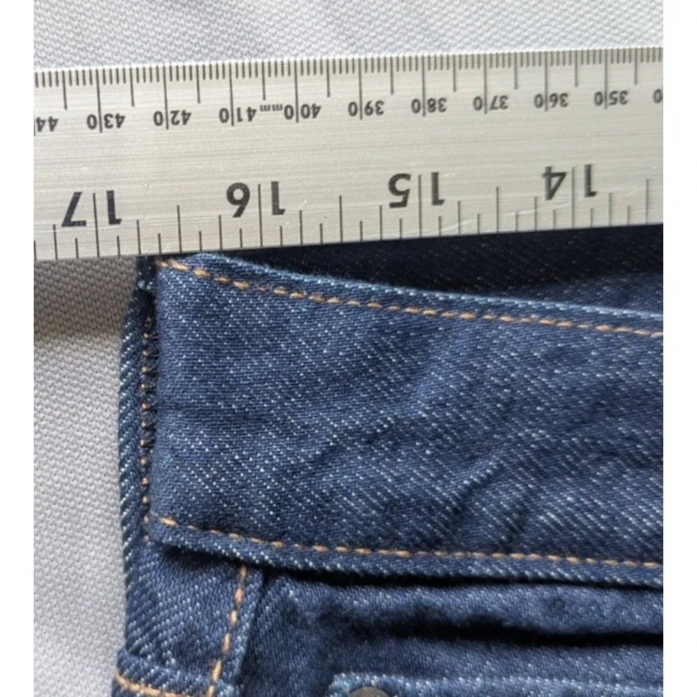 Old Navy good bucket rigid Straight dark blue wash 33x32, new with out tags